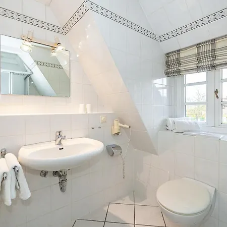 Apartment Altstadttor 6 *
